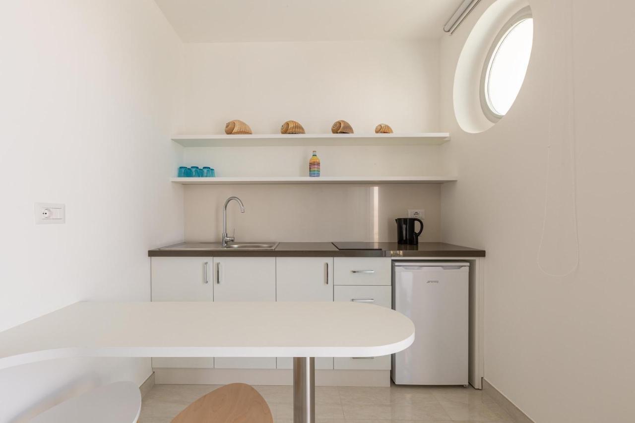 Stella Del Mare Residence Torre Pali 外观 照片