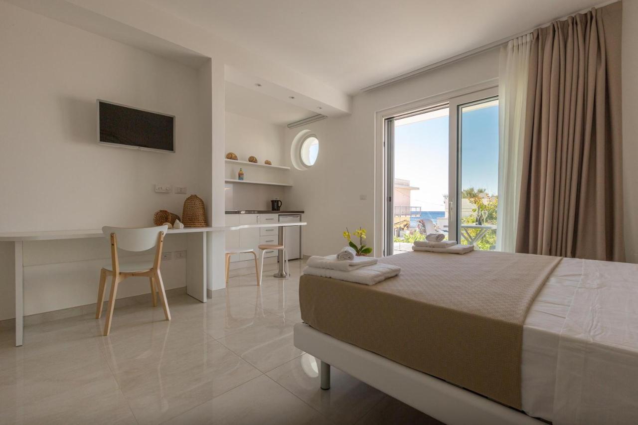Stella Del Mare Residence Torre Pali 外观 照片